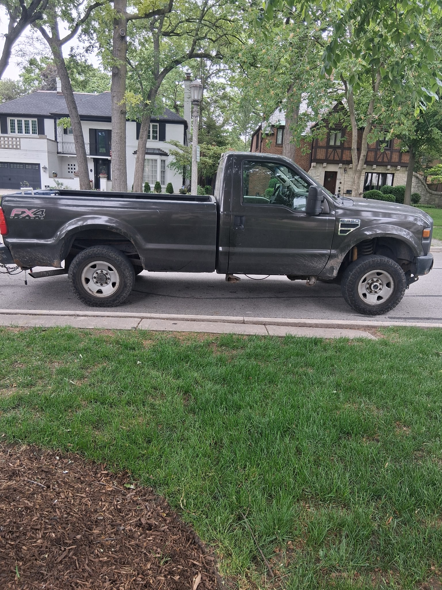 Ford F-350 FX4 work truck